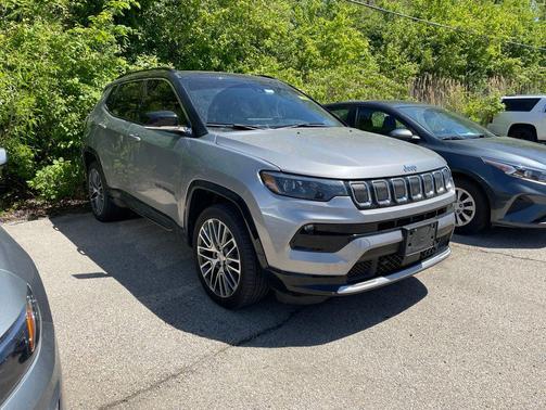 Billet Silver Metallic Clearcoat 2022 Jeep Compass Limited