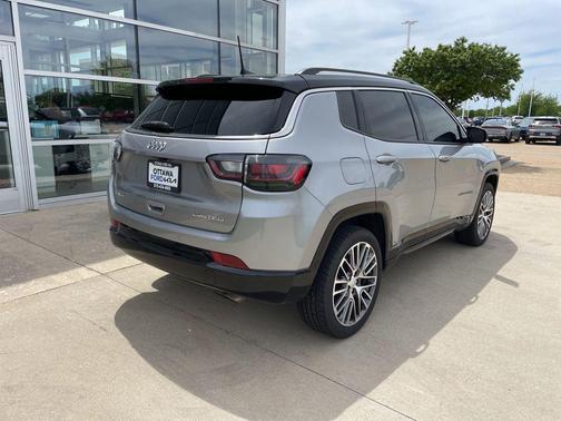 Billet Silver Metallic Clearcoat 2022 Jeep Compass Limited