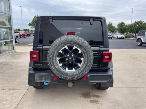 Black Clearcoat 2024 Jeep Wrangler 4xe Rubicon