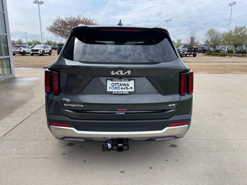 Interstellar Gray 2026 Kia Sorento Hybrid EX