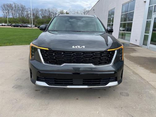 Interstellar Gray 2026 Kia Sorento Hybrid EX