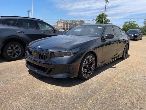 Black Sapphire Metallic 2025 BMW i5 xDrive40