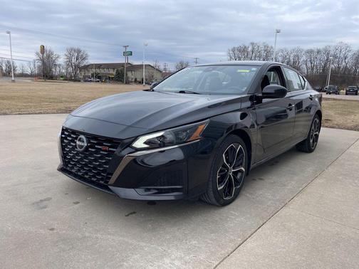 2025 Nissan Altima SR AWD