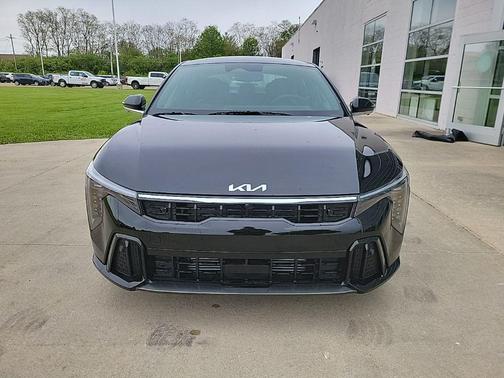 Aurora Black Pearl 2026 Kia K4 GT-Line Turbo