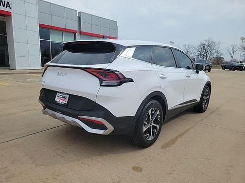 Glacial White Pearl 2023 Kia Sportage EX