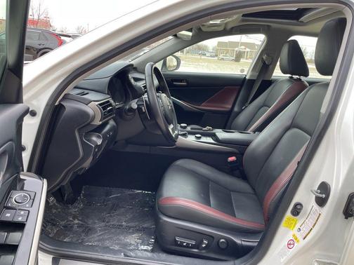 2018 Lexus IS 300 Base