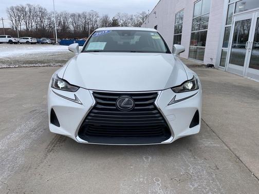2018 Lexus IS 300 Base