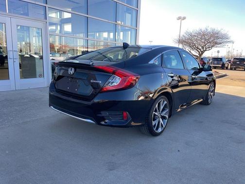 2019 Honda Civic Touring