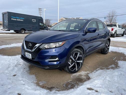 2022 Nissan Rogue Sport SL