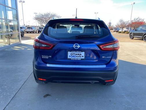 2022 Nissan Rogue Sport SL