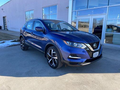 2022 Nissan Rogue Sport SL
