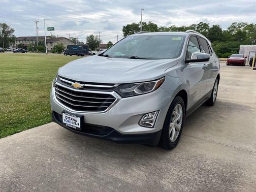 Silver Ice Metallic 2018 Chevrolet Equinox Premier