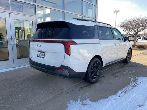 2026 Kia Carnival SX