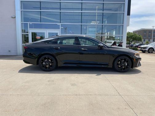 Aurora Black Pearl 2026 Kia K5 GT-Line AWD