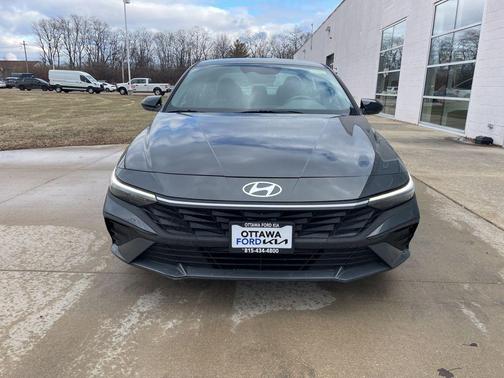 2025 Hyundai ELANTRA Sport