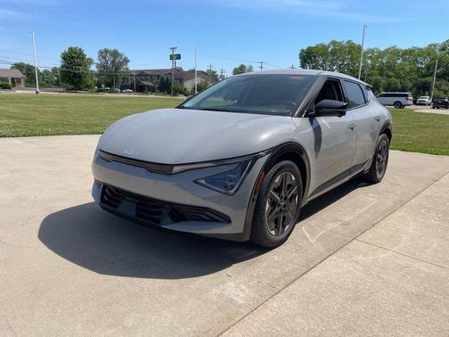 C7s 2026 Kia EV6 Wind AWD