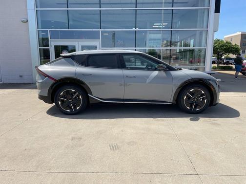 C7s 2026 Kia EV6 Wind AWD