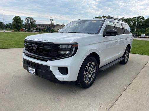 Oxford White 2025 Ford Expedition Active
