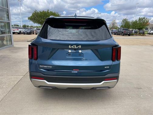Mineral Blue 2026 Kia Sorento Hybrid EX