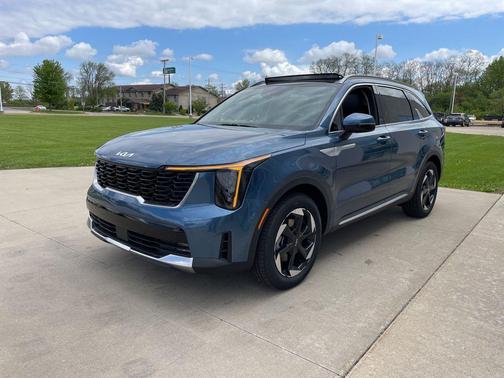 Mineral Blue 2026 Kia Sorento Hybrid EX