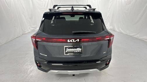Gravity Gray 2026 Kia Seltos SX
