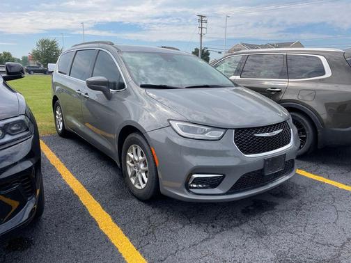 Ceramic Gray Clearcoat 2022 Chrysler Pacifica Touring L