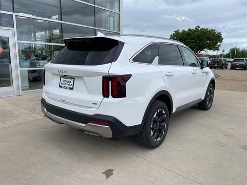 Glacial White Pearl 2026 Kia Sorento S