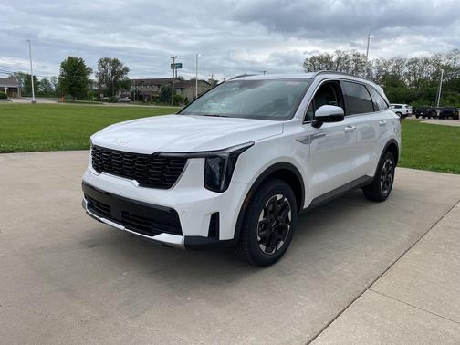 Glacial White Pearl 2026 Kia Sorento S