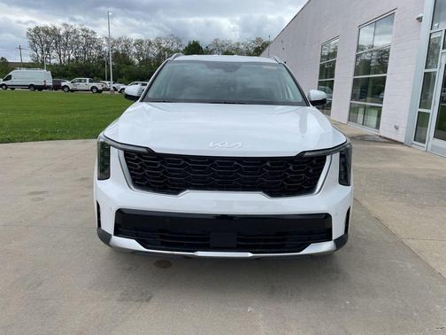 Glacial White Pearl 2026 Kia Sorento S