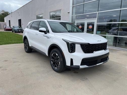 Glacial White Pearl 2026 Kia Sorento S