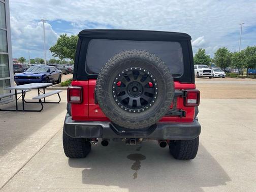 Firecracker Red Clearcoat 2018 Jeep Wrangler Unlimited Sport