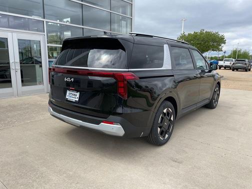Aurora Black Pearl 2026 Kia Carnival EX