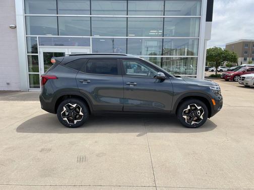 Gravity Gray 2026 Kia Seltos S