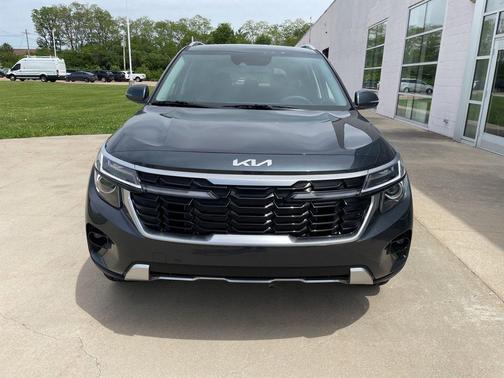 Gravity Gray 2026 Kia Seltos S