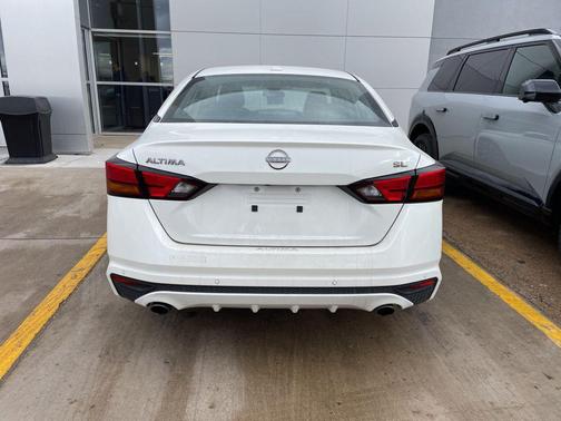 2024 Nissan Altima 2.5 SL