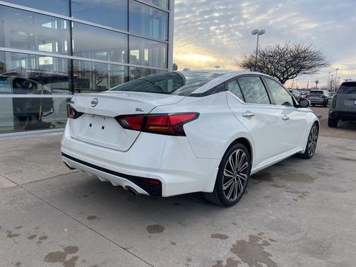 2024 Nissan Altima 2.5 SL