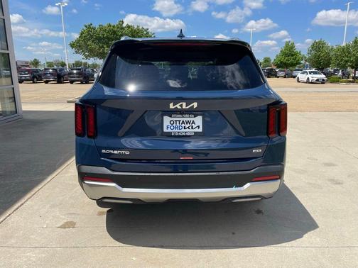 Midnight Lake Blue 2026 Kia Sorento S
