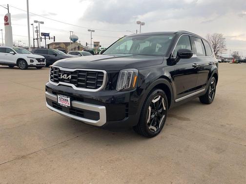 Ebony Black 2025 Kia Telluride S