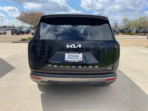 Ebony Black 2027 Kia Telluride EX