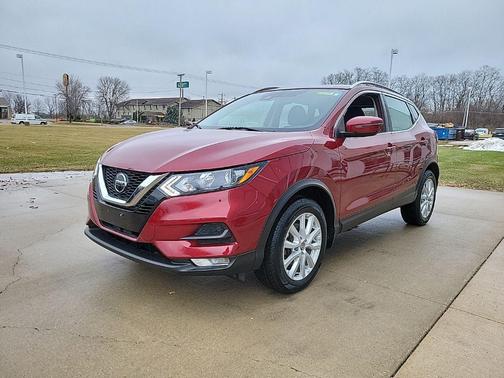 2022 Nissan Rogue Sport SV