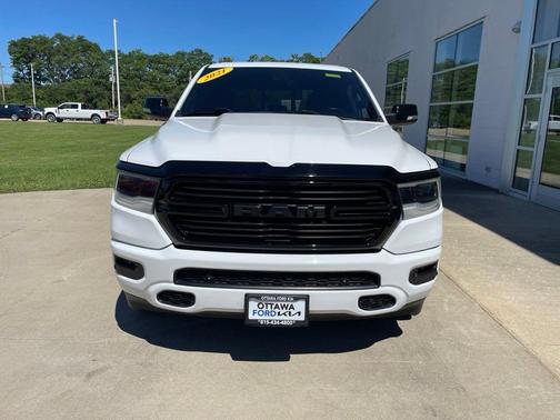 Bright White Clearcoat 2021 RAM 1500 Big Horn/Lone Star