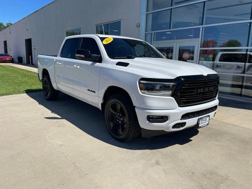 Bright White Clearcoat 2021 RAM 1500 Big Horn/Lone Star