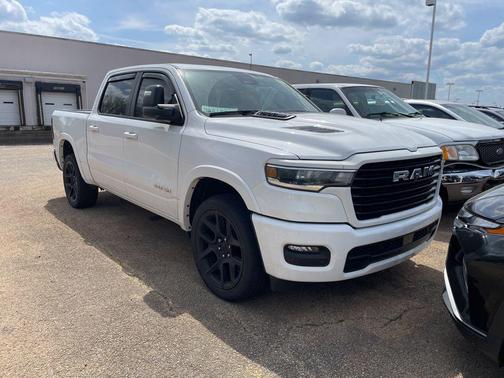 Bright White Clearcoat 2025 RAM 1500 Laramie