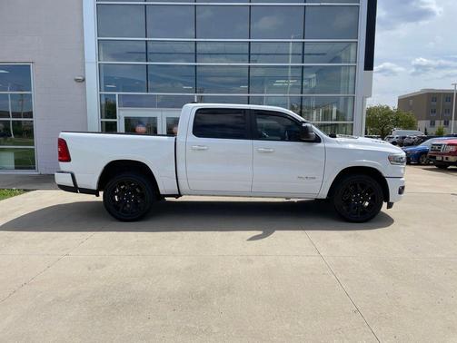 Bright White Clearcoat 2025 RAM 1500 Laramie