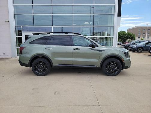 Jungle Green 2026 Kia Sorento SX