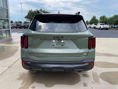 Jungle Green 2026 Kia Sorento EX