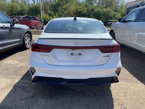 Snow White Pearl 2024 Kia Forte GT-Line