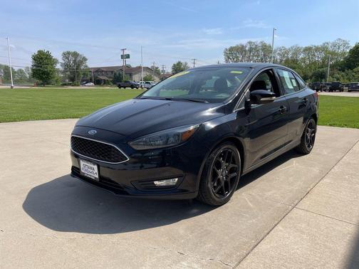 Shadow Black 2016 Ford Focus SE