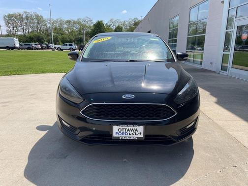 Shadow Black 2016 Ford Focus SE