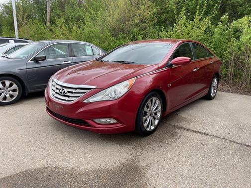 Venetian Red Metallic 2011 Hyundai SONATA SE